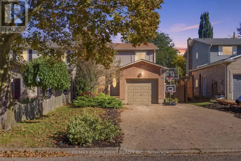 Detached at 37 BAYVIEW DRIVE, Grimsby