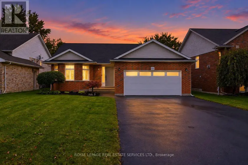 Detached at 44 THOROLD AVENUE, Thorold