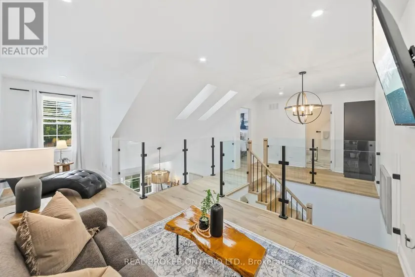 Townhouse at 5 - 1085 HARROGATE DRIVE, Hamilton
