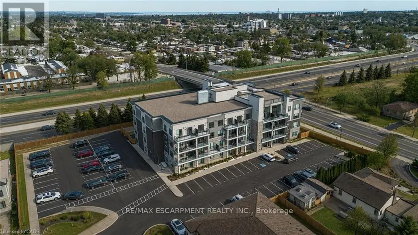 Apartment at 107 - 120 SPRINGVALLEY CENTRE, Hamilton