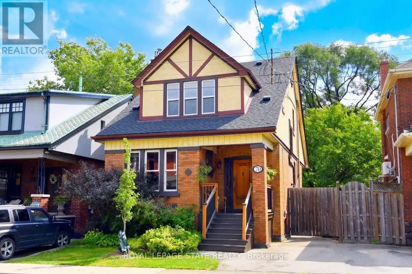 Detached at 70 KENSINGTON AVENUE N, Hamilton