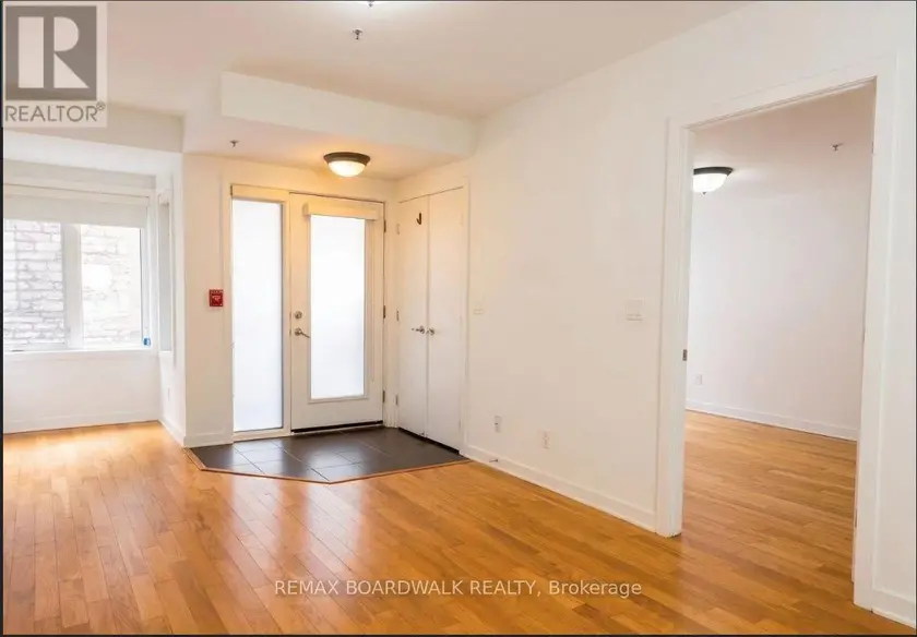 Townhouse at 209 - 458D KING EDWARD AVENUE, Ottawa