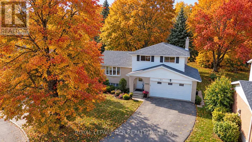 Detached at 137 WHITE PINE CRESCENT, Waterloo
