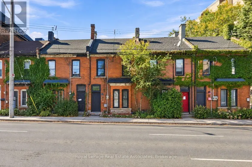 Townhouse at 2 - 51 WELLINGTON STREET N, Hamilton