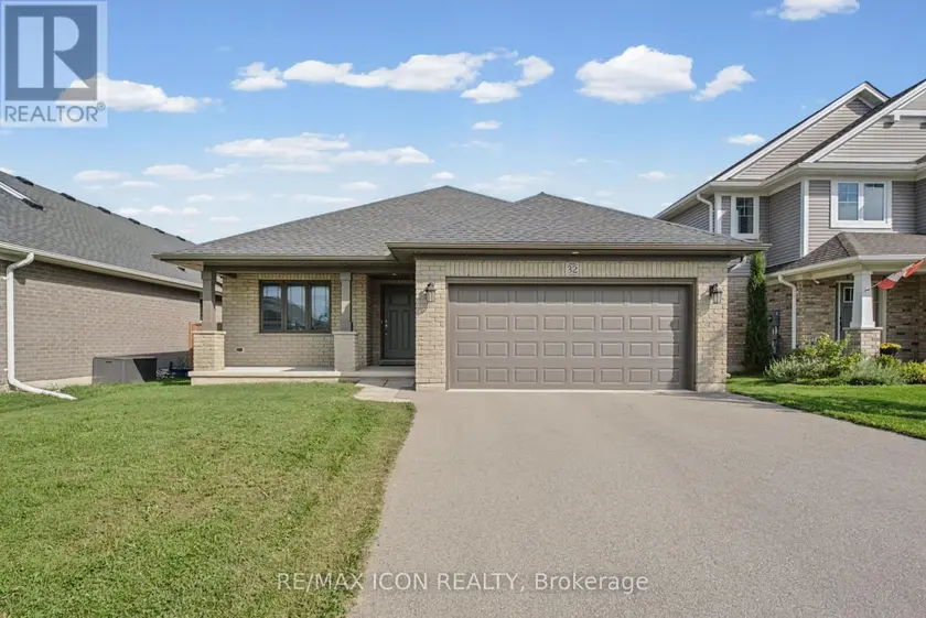 Detached at 32 FOXTAIL LANE, St. Thomas