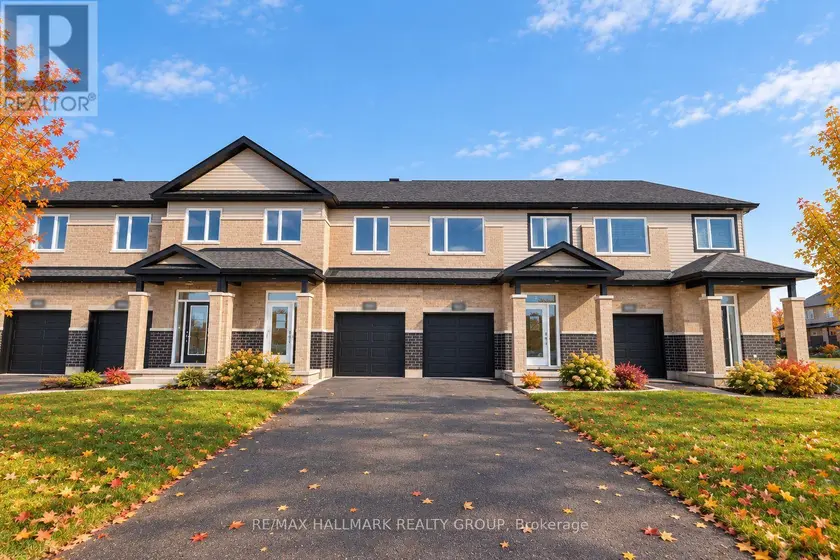 Townhouse at 1949 HAWKER PRIVATE, Ottawa