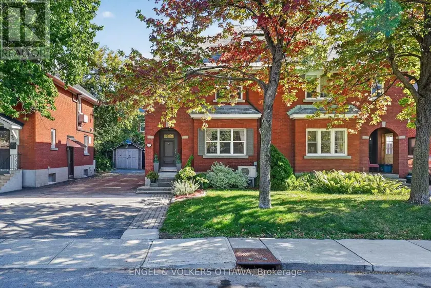 Semi-Detached/Link at 122 RENFREW AVENUE, Ottawa
