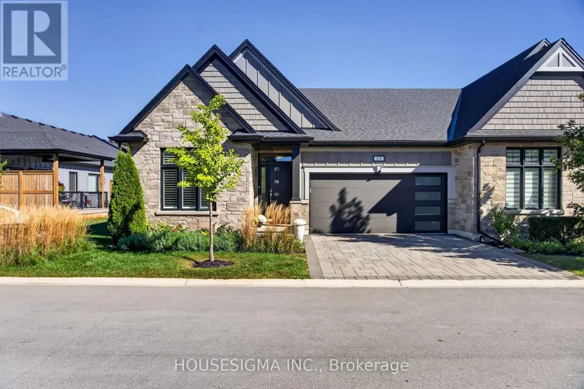 Townhouse at 11 - 154 PORT ROBINSON ROAD, Pelham