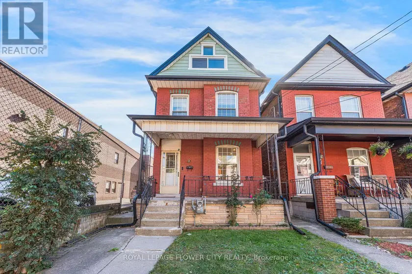 Detached at 11 MCNEIL STREET, Hamilton