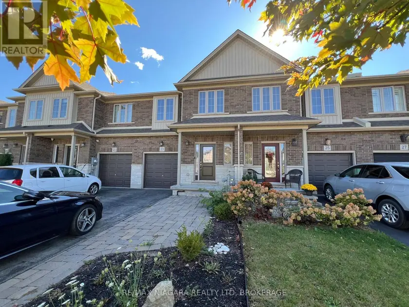 Townhouse at 23 FAIRGROUNDS DRIVE, Hamilton
