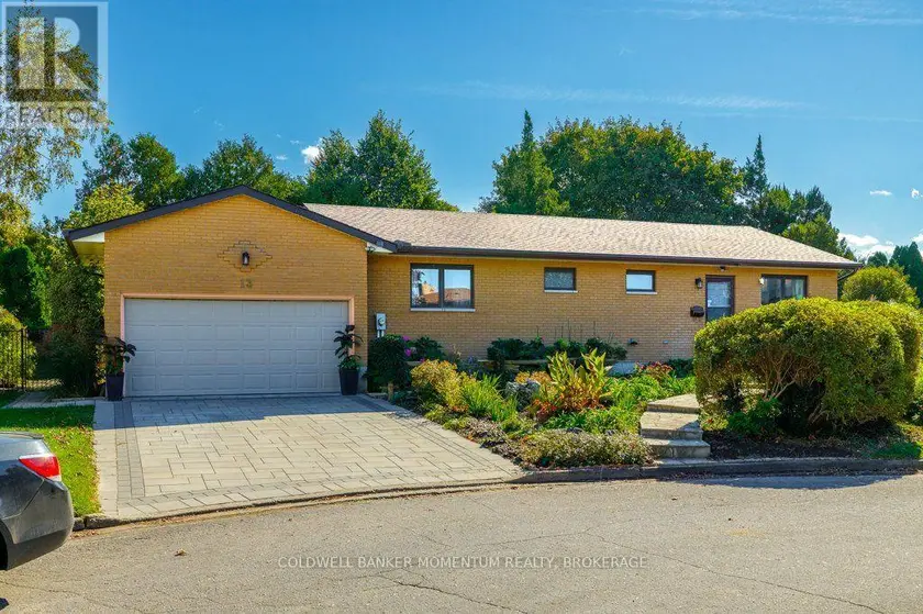 Detached at 13 LANTANA CIRCLE E, St. Catharines
