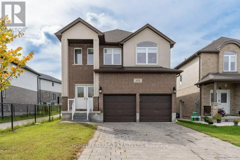 Detached at 3032 DOYLE DRIVE, London