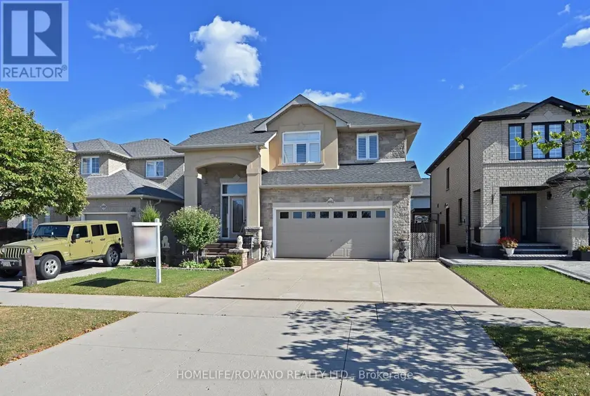 Detached at 1052 GREENHILL AVENUE, Hamilton