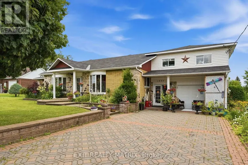 Detached at 1055 VICTORIA STREET, Champlain