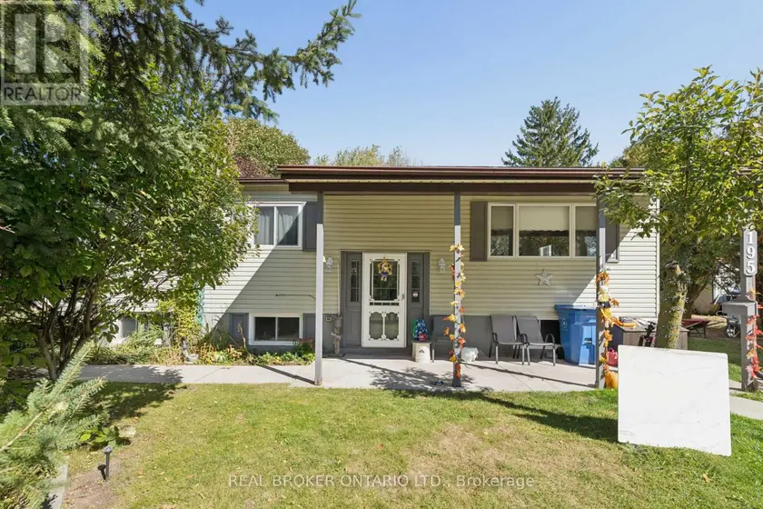 Detached at 195 JOHN STREET S, Minto