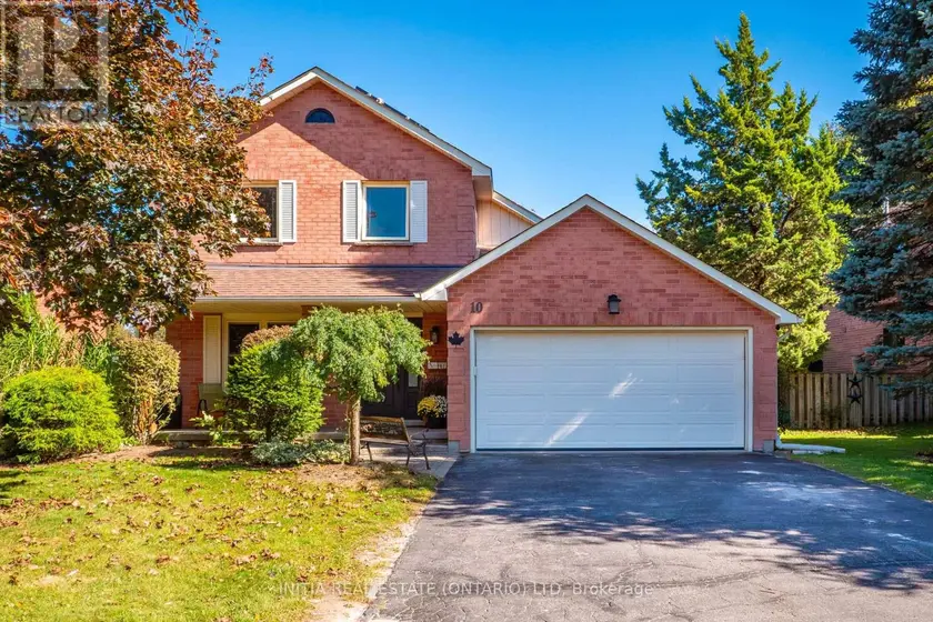 Detached at 10 HANDORF DRIVE, Cambridge