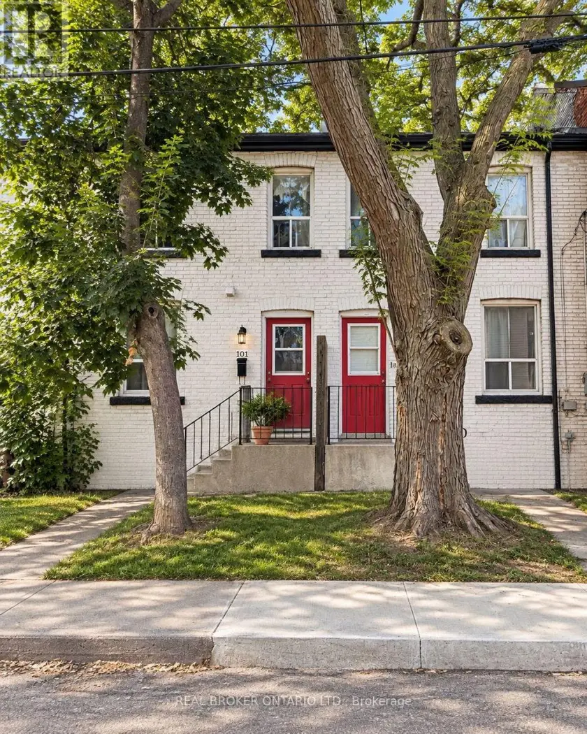 Townhouse at 101 CHEEVER STREET, Hamilton