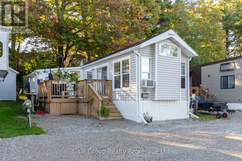 Detached at 145 - 99 FOURTH CONCESSION ROAD, Brant