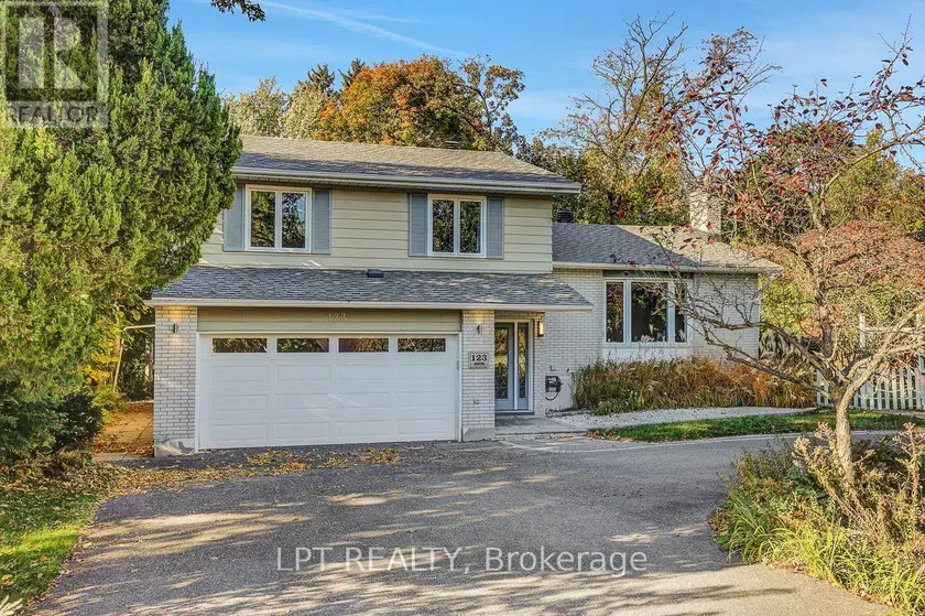 Detached at 123 DOROTHEA DRIVE, Ottawa