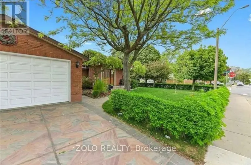 Detached at LOWER - 1 GARROW DRIVE W, Hamilton