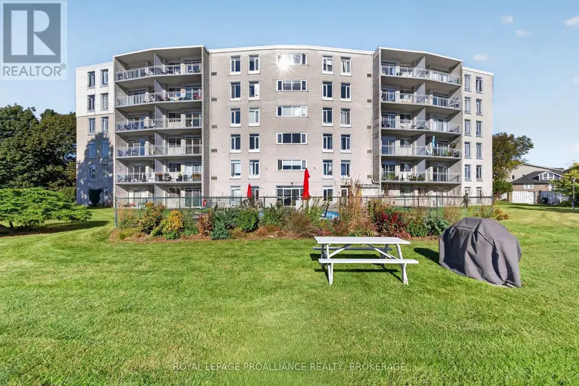 Apartment at 306 - 1 MOWAT AVENUE, Kingston