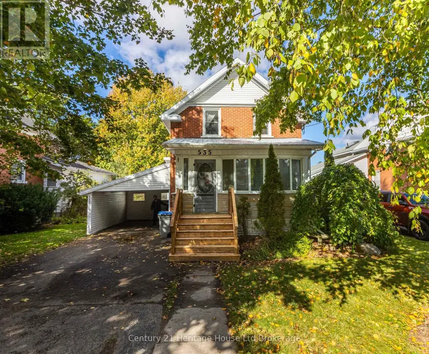 Detached at 535 RICHILEAU AVENUE S, North Perth