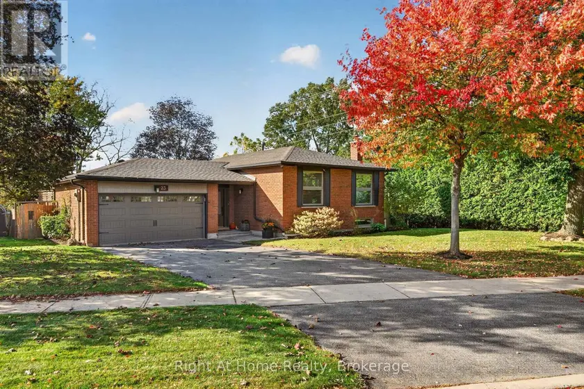 Detached at 23 LAURENDALE AVENUE, Hamilton
