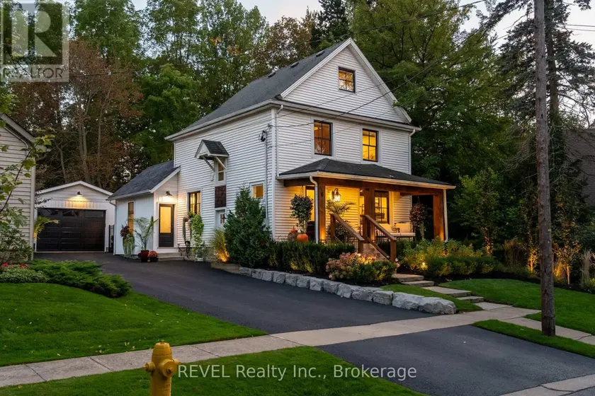 Detached at 6 ELM AVENUE, Pelham