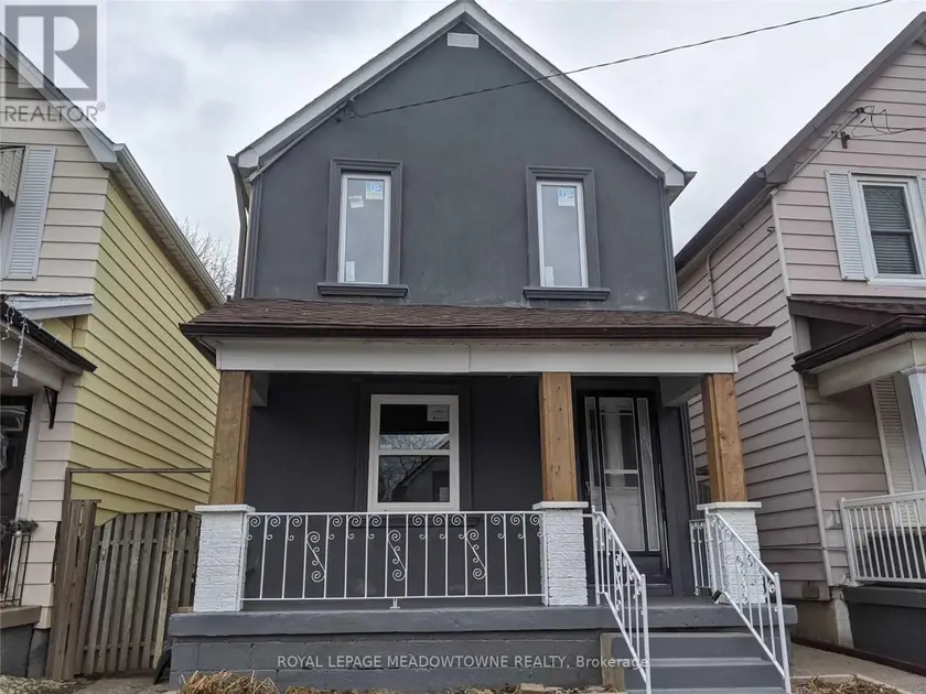 Detached at 80 CHESTNUT AVENUE, Hamilton