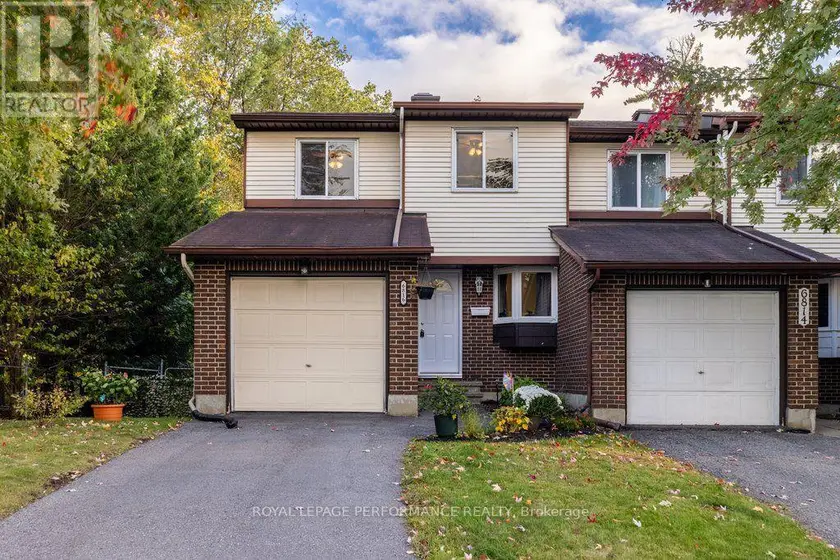 Townhouse at 93 - 6816 BILBERRY DRIVE, Ottawa
