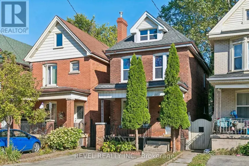 Detached at 36 HOLTON AVENUE N, Hamilton