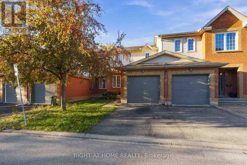 Townhouse at 161 KINROSS PRIVATE, Ottawa