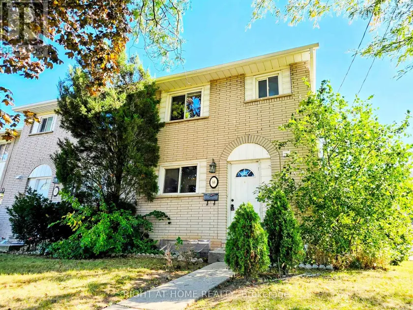 Townhouse at 68 RIVERDALE DRIVE, Hamilton