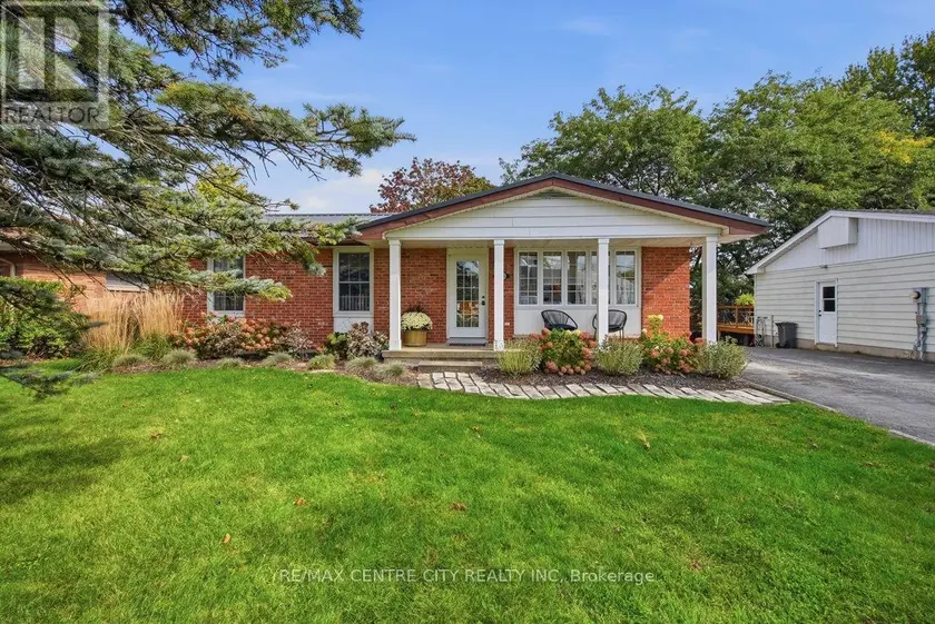 Detached at 4564 EAST ROAD E, Central Elgin