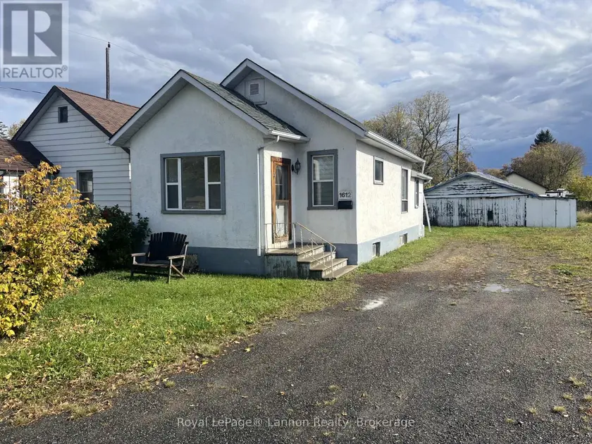 Detached at 1612 CRAWFORD AVENUE, Thunder Bay