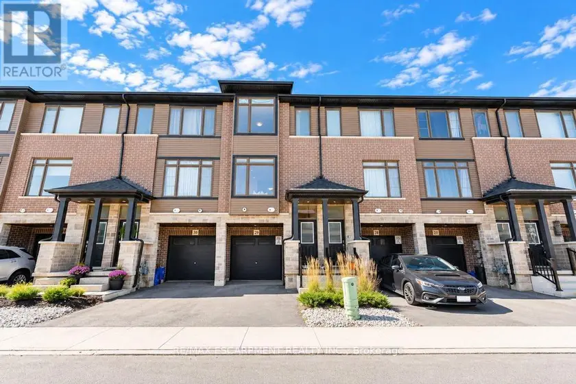 Townhouse at 29 - 120 COURT DRIVE, Brant