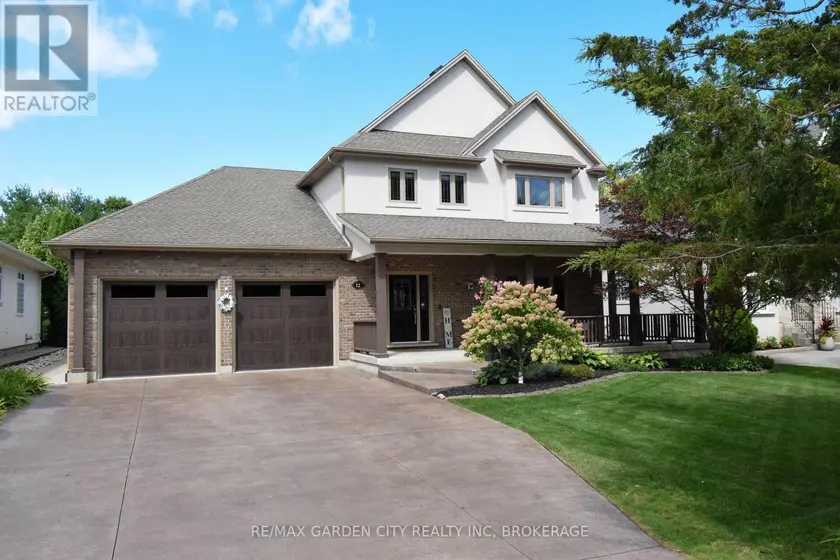 Detached at 12 POWER GLEN ROAD, St. Catharines