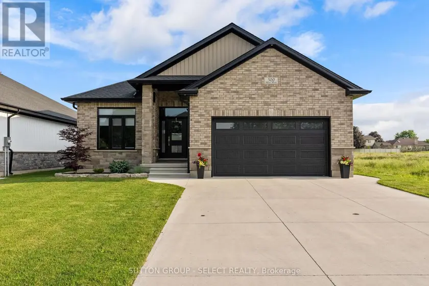 Detached at 3910 PARK STREET, Plympton-Wyoming