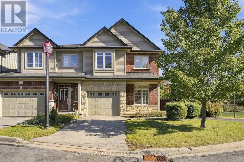 Townhouse at 8 - 400 STONEHENGE DRIVE, Hamilton