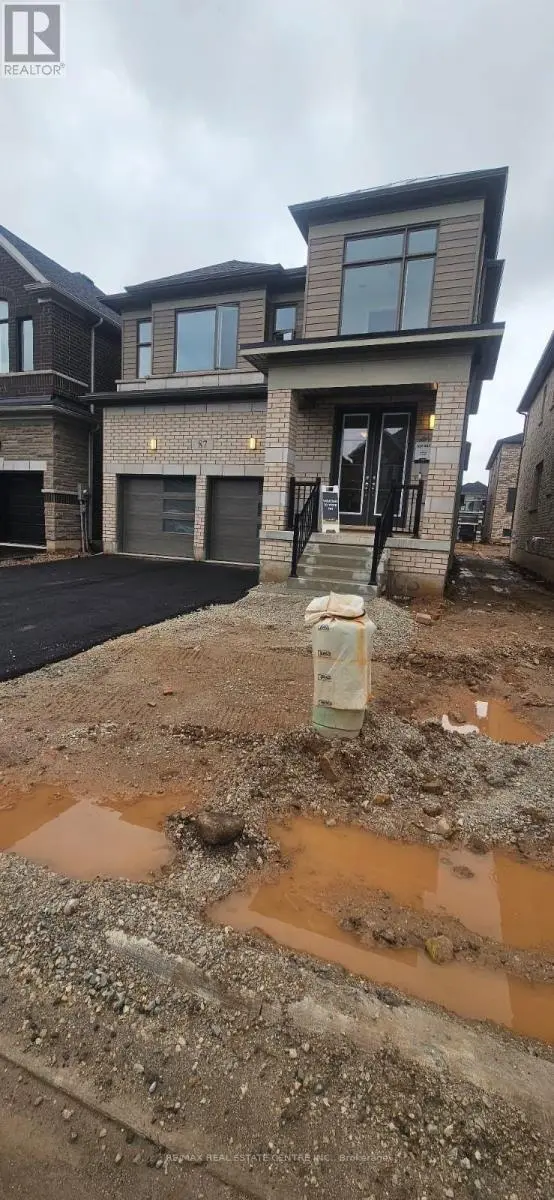 Detached at 87 PLAYER DRIVE, Erin