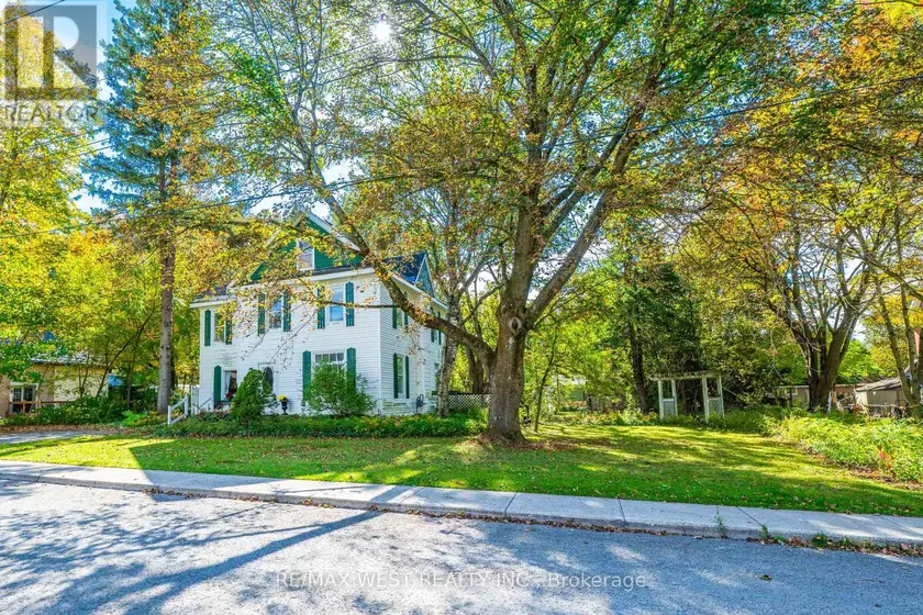 Detached at 26 CENTRE STREET, Grey Highlands