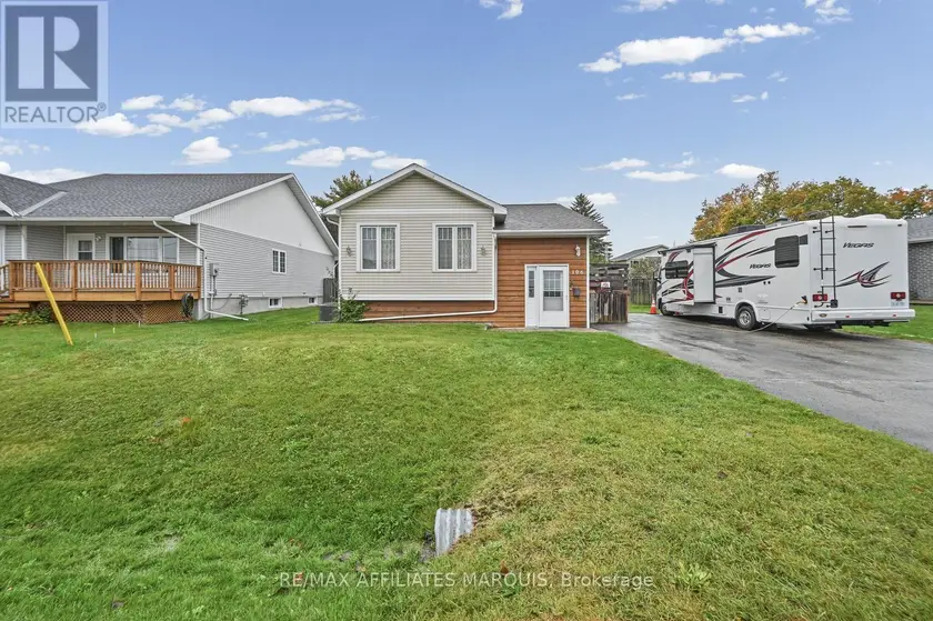 Detached at 106 LORNE STREET, Montague