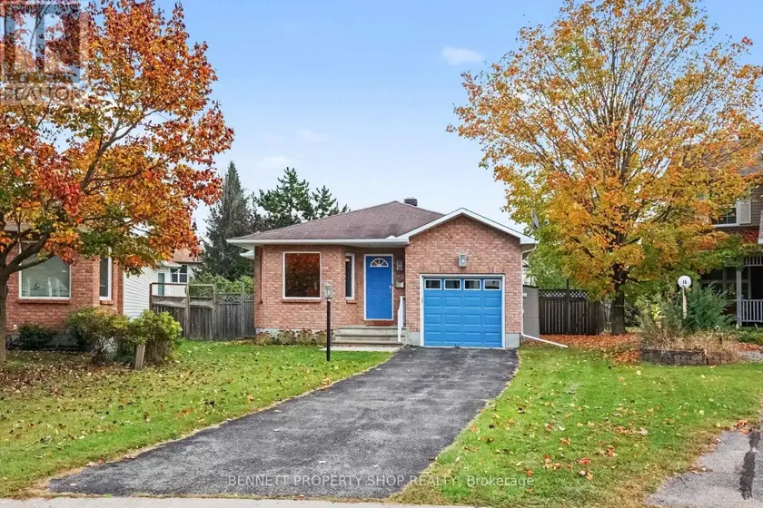 Detached at 13 CANDOW CRESCENT, Ottawa