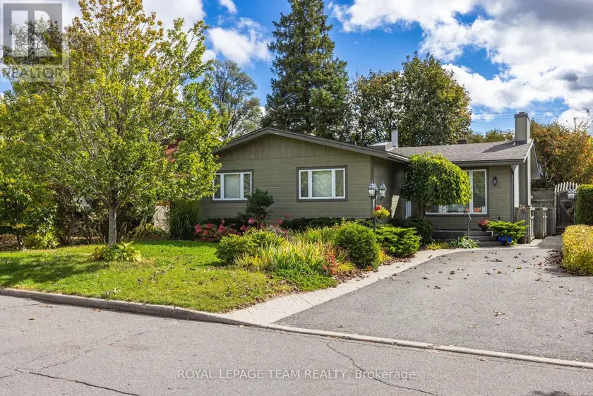 Detached at 2128 BENJAMIN AVENUE, Ottawa
