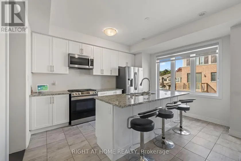 Townhouse at 7 RAPIDS LANE, Hamilton
