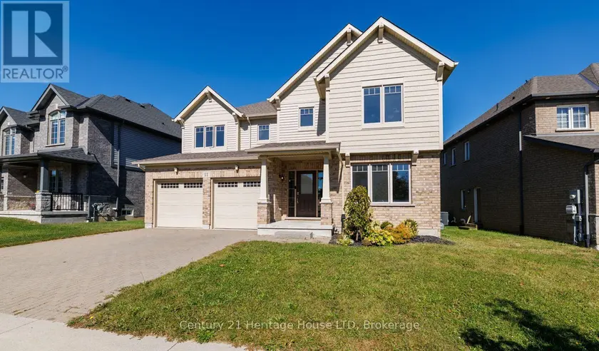 Detached at 11 PHILMORI CRESCENT, Pelham