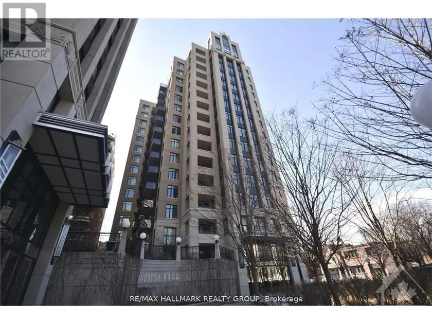 Apartment at 302 - 245 KENT STREET, Ottawa