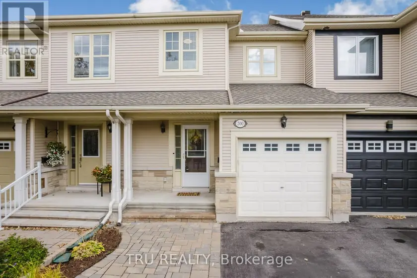 Townhouse at 200 TRAIL SIDE CIRCLE, Ottawa