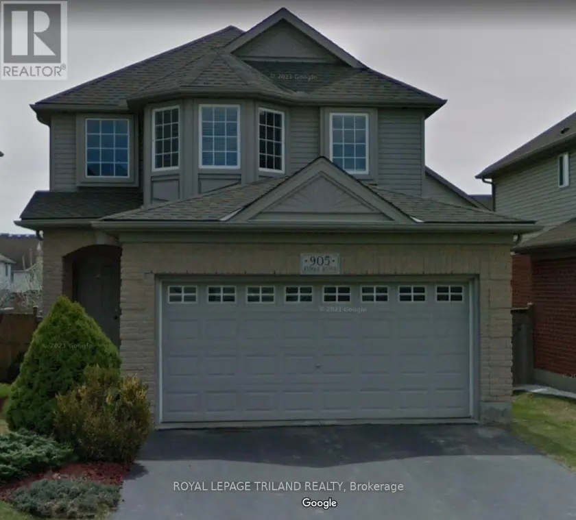 Detached at 905 REDOAK AVENUE, London North