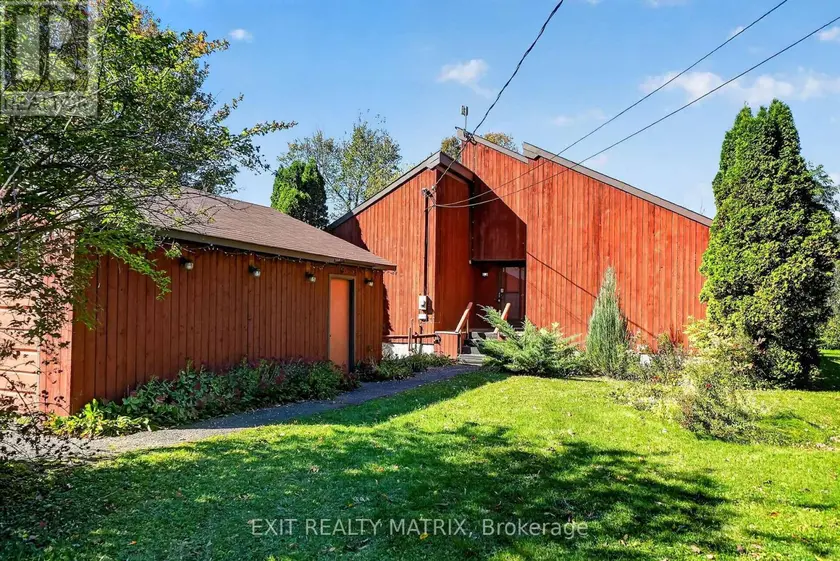 Detached at 279 FELTON CRESCENT, Russell